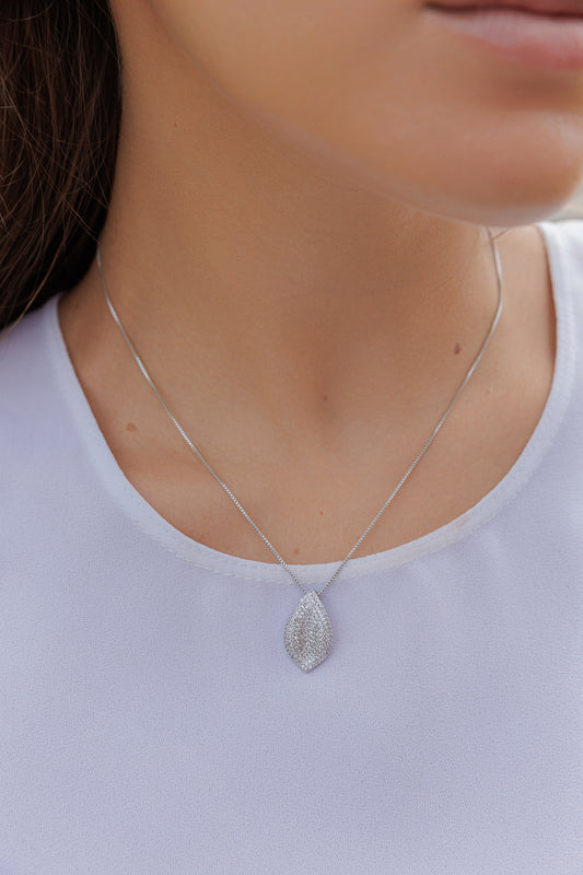 SINGLE PETAL NECKLACE
