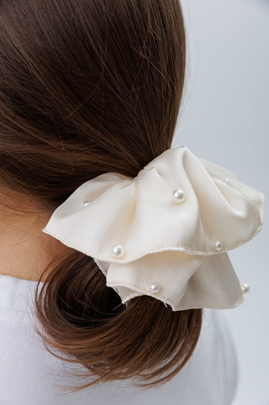 PEARL SCRUNCHIES