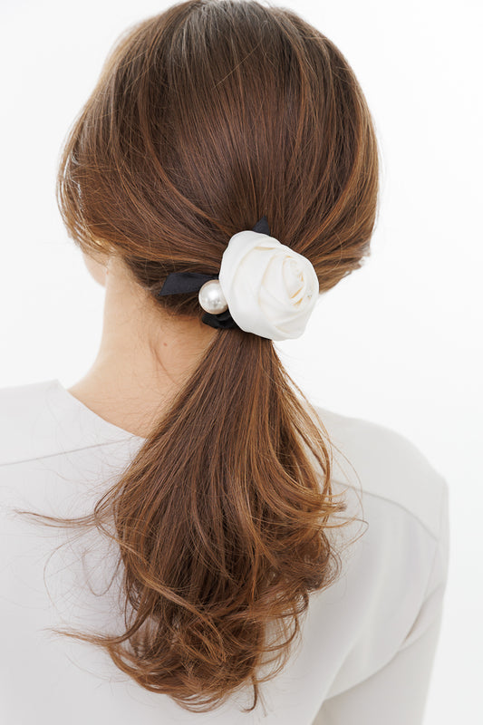 ROSE SCRUNCHIE