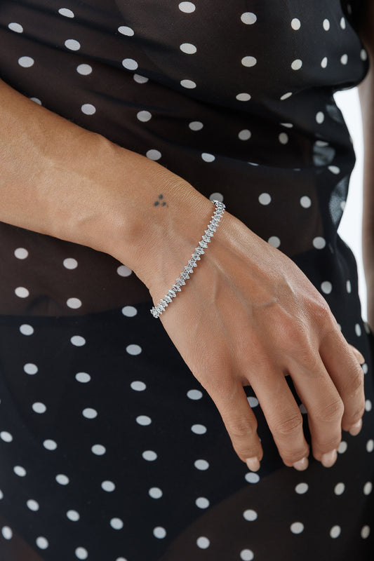 ELEGANT MARQUIS BRACELET