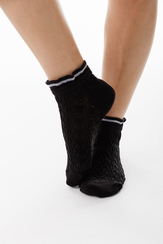 FLARE FIT SHORT SOCKS