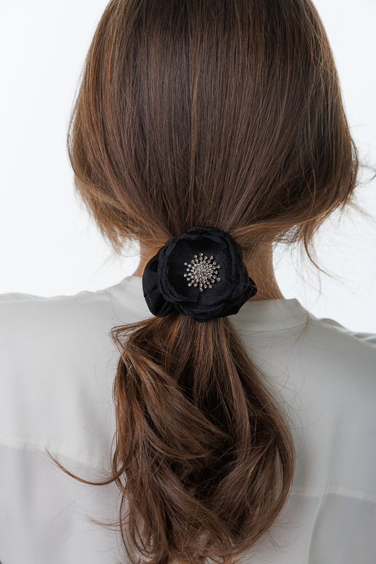 CRYSTAL FLOWER SCRUNCHIE