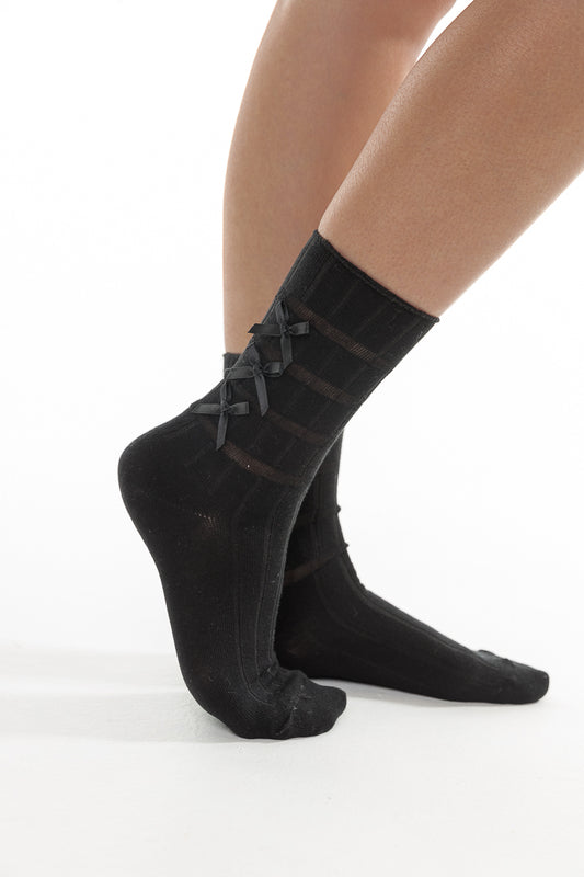 THREE TIER LIGHT SATIN RIBBON SOCKS