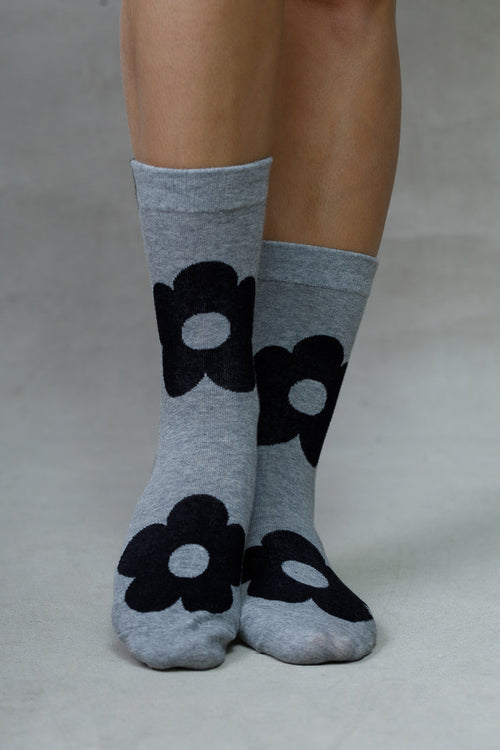 LARGE FLOWER SOCKS Limlim fashion accessories