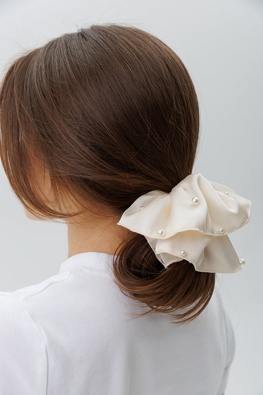 PEARL SCRUNCHIES