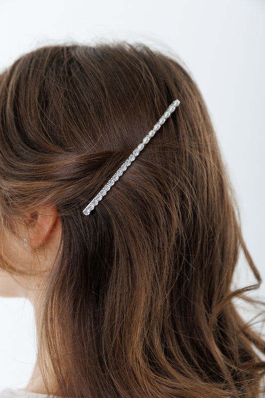 PEARL AND CRYSTAL PIN