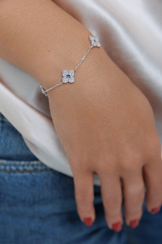 FLOWER CRYSTAL BRACELET