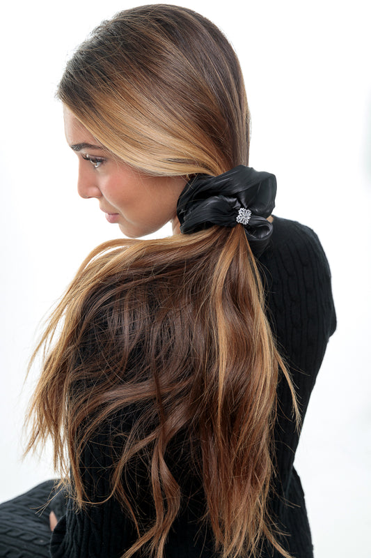 VINTAGE SATIN SCRUNCHIES