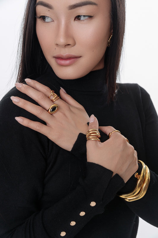 GOLD BAR RING