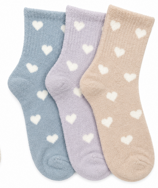 FUZZY HEART CREW SOCKS
