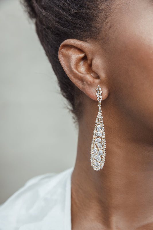 DANGLING RAINDROP CRYSTAL EARRINGS LIMLIM