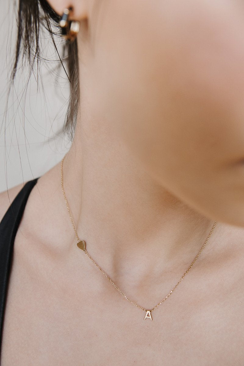 HEART INITIAL NECKLACE sistrbrand