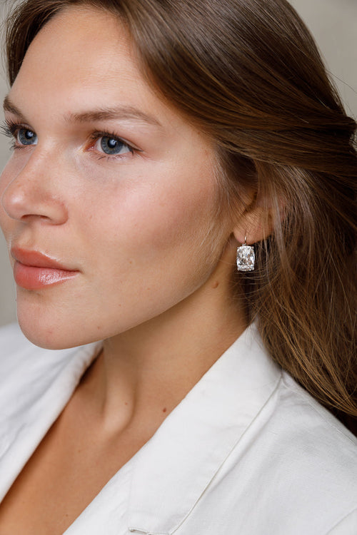 AUSTRIAN CRYSTAL FRENCH HOOP LIMLIM