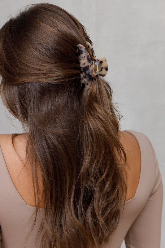 PRET A PORTER JAW Limlim fashion accessories